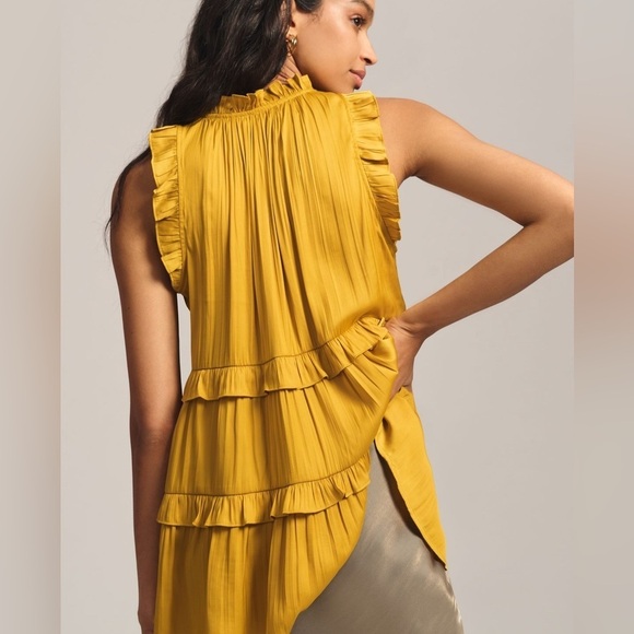 By Anthropologie Tiered Sleeveless Satin Blouse Honey Mustard Gold Size Small - Picture 3 of 12